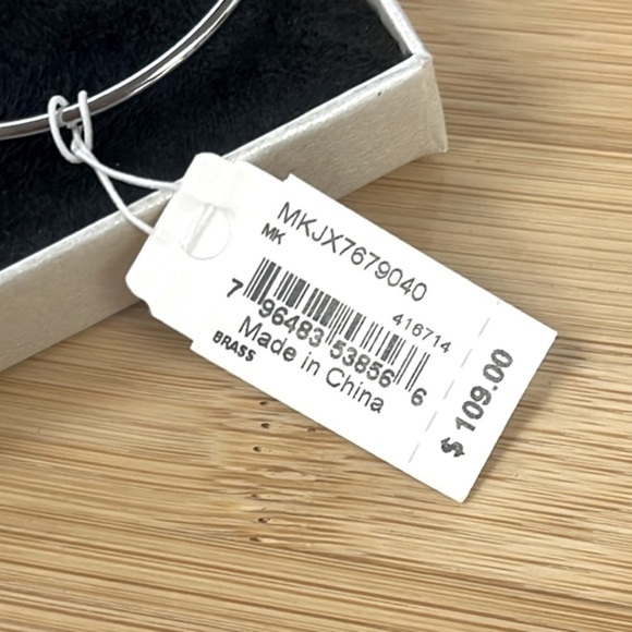 Brand New Michael Kors Silver Tone Rhinestone Heart Logo Charm Bangle Bracelet - Picture 10 of 14